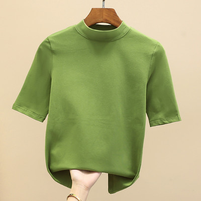 Дамска ежедневна блуза с ниска яка - изчистен модел