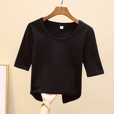 Дамска ежедневна блуза с ниска яка - изчистен модел