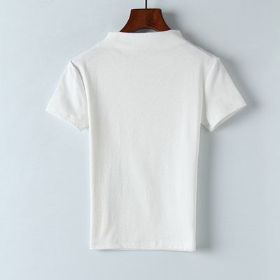 Vienspalvė moteriška palaidinė trumpomis rankovėmis ir polo apykakle