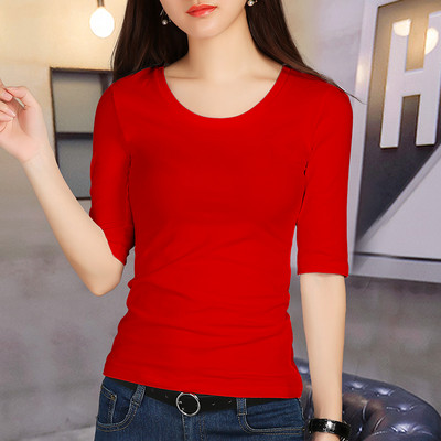 Ежедневна дамска блуза в няколко цвята - изчистен модел