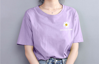 Дамска ежедневна тениска с апликация и надпис