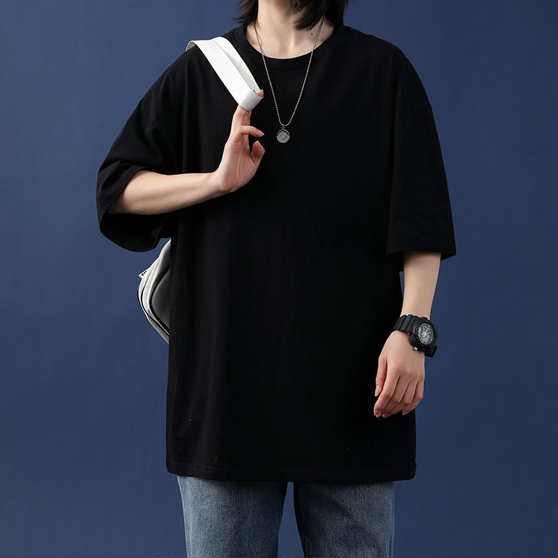 Tricou de damă din bumbac cu decolteu oval și mâneci scurte