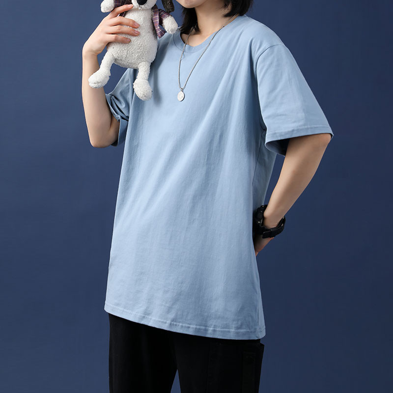 Tricou de damă din bumbac cu decolteu oval și mâneci scurte