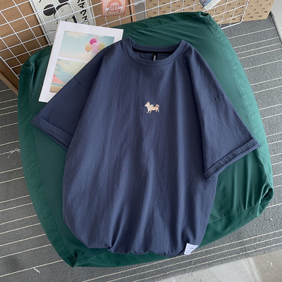 Широк модел дамска тениска с бродерия