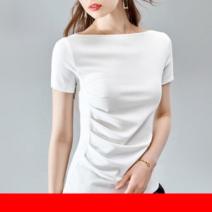 Модерна дамска блуза с овално деколте и 3/4 ръкав