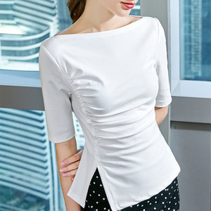 Модерна дамска блуза с овално деколте и 3/4 ръкав