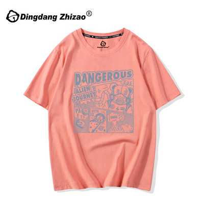 Дамска ежедневна широка тениска с апликация и овално деколте