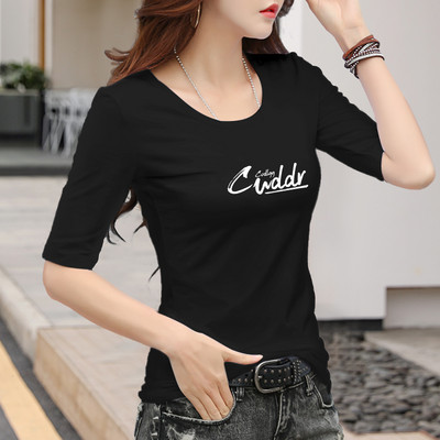 Нов модел дамска блуза с обло деколте и щампа