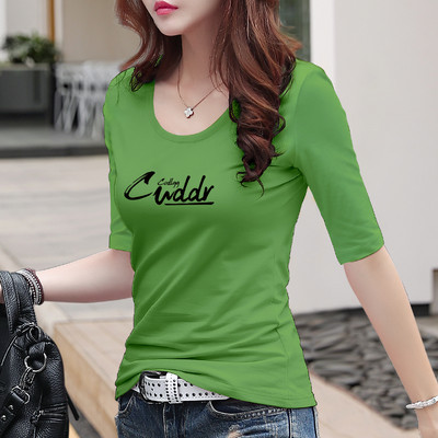 Нов модел дамска блуза с обло деколте и щампа