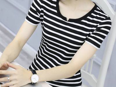 Дамска тениска с обло деколте-няколко модела