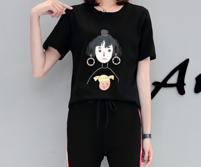 Дамска тениска с обло деколте-няколко модела