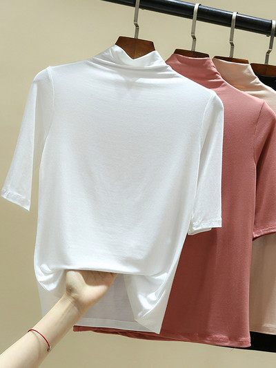 Bluză casual de damă cu mâneci 3/4 și guler polo înalt