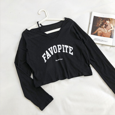 Bluză scurtă de damă cu mâneci lungi și decolteu spitz