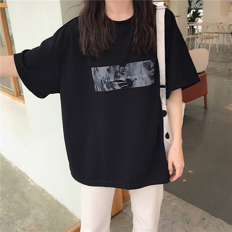 Tricou larg de damă cu mâneci scurte în trei culori