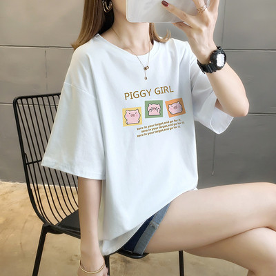 Широка дамска тениска с апликация и обло деколте