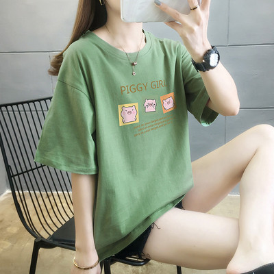 Широка дамска тениска с апликация и обло деколте