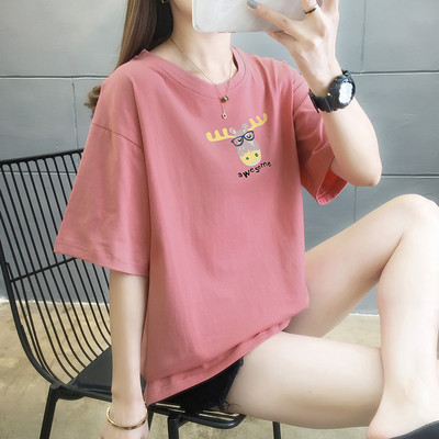 Широка дамска тениска с апликация и обло деколте