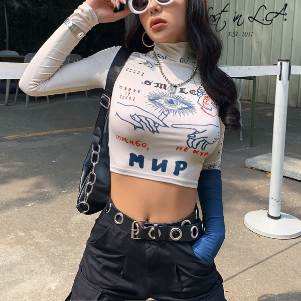 Bluză casual de damă cu guler înalt și inscripții