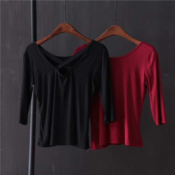 Ежедневна дамска блуза с овално деколте -три модела