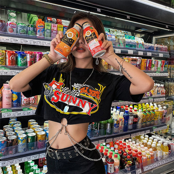 Tricou dama cu aplicatii si elemente metalice