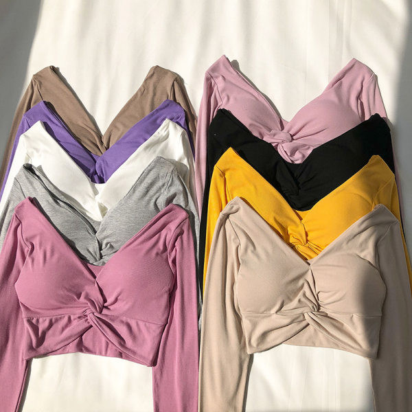 Bluză scurtă de damă cu decolteu în V și mâneci lungi