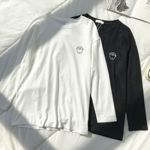 Bluză de damă cu mâneci lungi și imprimeu