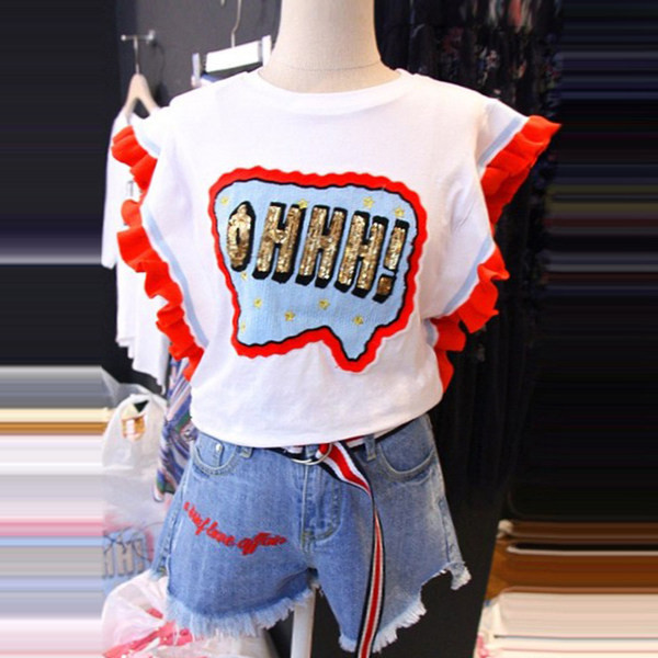 Tricou modern cu bucle și inscripție cu paiete