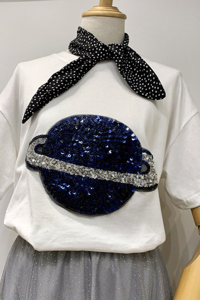 Bluză de damă cu mâneci scurte și efect strălucitor în alb și albastru