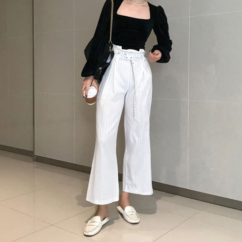 Bluză de damă model nou cu mâneci largi și decolteu pătrat