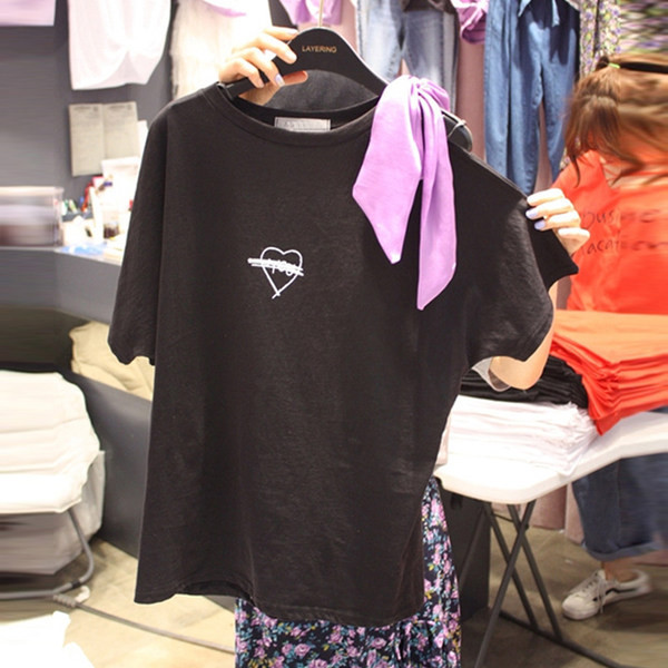 Tricou de damă cu mâneci scurte și panglică în alb și negru