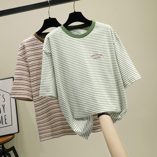 Tricou dama in dungi cu broderie si decolteu rotund