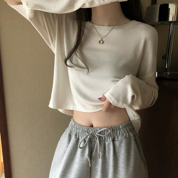 Bluză de damă-model uni cu mâneci lungi