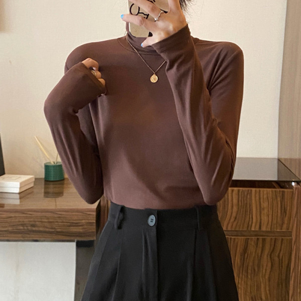 Bluză casual de damă cu guler polo