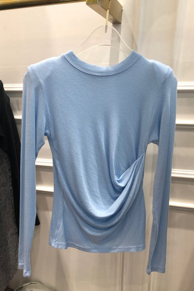 Bluză de damă cu mâneci lungi, de culoare albastră