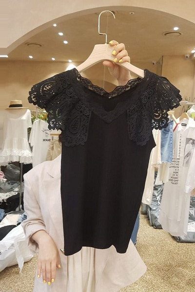 Bluză modernă cu dantelă