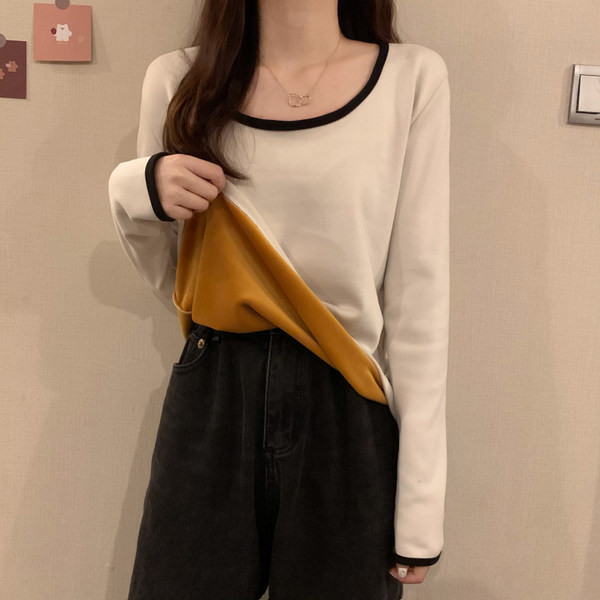 Bluza de dama cu decolteu oval