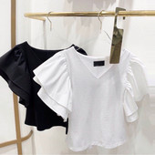 Bluză scurtă de damă cu decolteu spitz și mâneci lotus