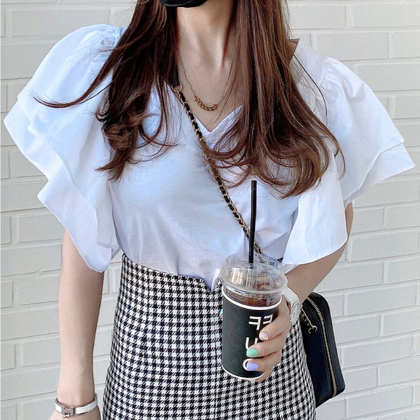 Bluză scurtă de damă cu decolteu spitz și mâneci lotus