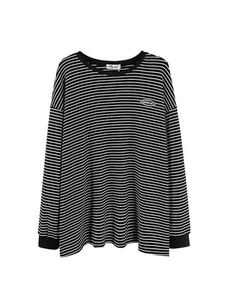 Bluză de damă în dungi cu mâneci lungi în alb și negru