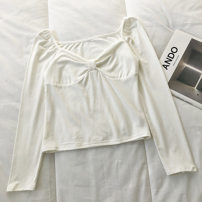 Bluză scurtă de damă cu decolteu adunat și mâneci lungi