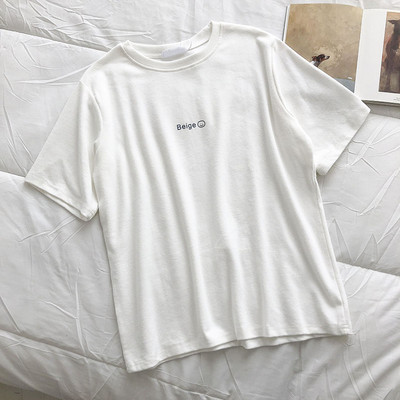 Bluză de damă cu mânecă scurtă, cu decolteu O și inscripție