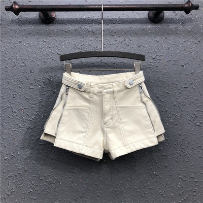 Pantaloni scurți casual de damă cu fermoar în bej și negru