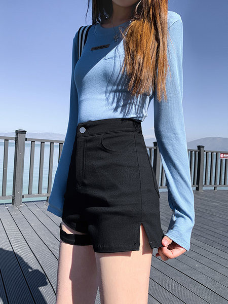 Pantaloni scurți de damă cu talie înaltă - două modele