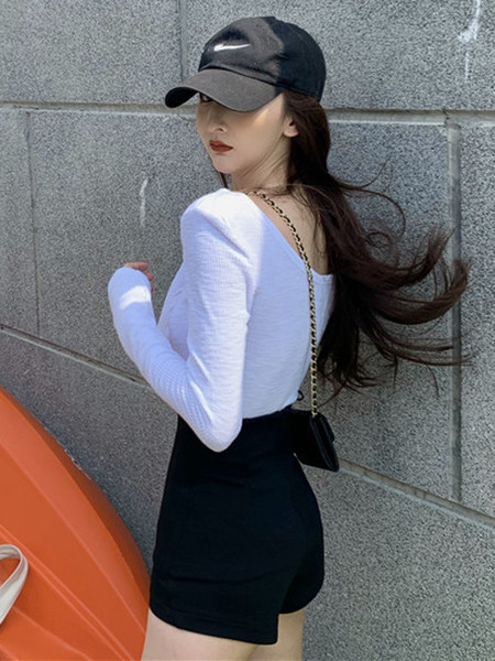 Pantaloni scurți moderni, negru, cu talie înaltă