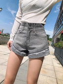 Model nou de pantaloni scurți din denim cu talie înaltă de culoare gri