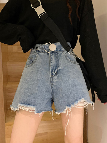 Model nou de blugi scurti de dama cu talie dreapta si talie inalta