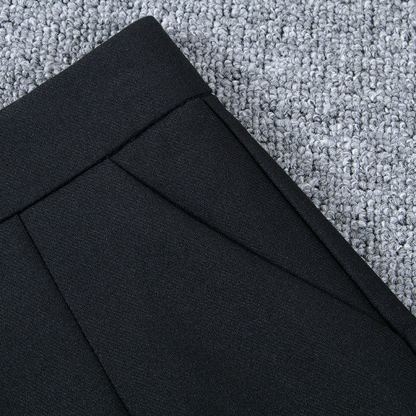 Pantaloni scurți eleganti de damă, cu talie înaltă, în negru