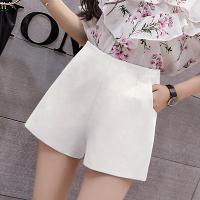 Pantalon scurt model lat cu talie inalta