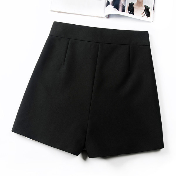 Pantaloni scurți de damă cu talie înaltă - culoare neagră