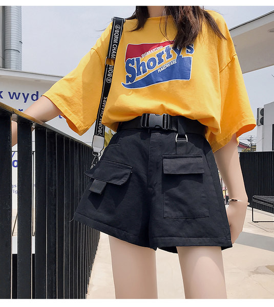 Pantaloni scurți cu buzunare